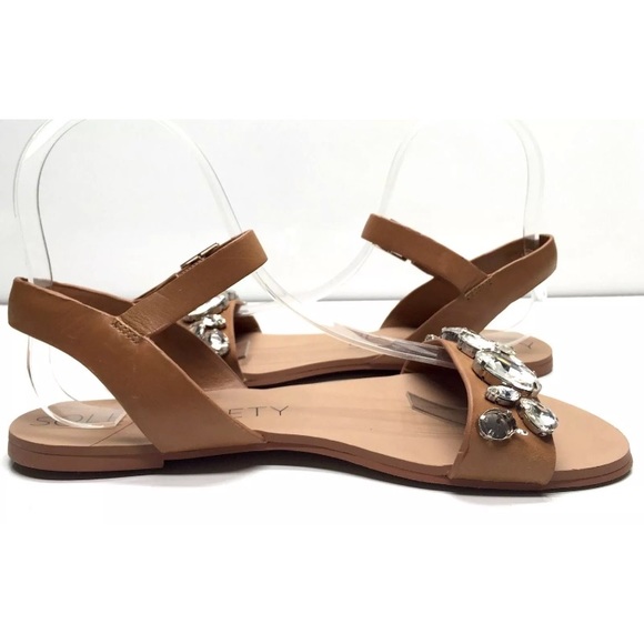 Excellent condition jeweled Gemma sandal - Picture 3 of 6